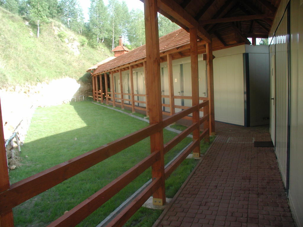 Pensjonat Cztery Pory Roku Tarnowskie Góry Buitenkant foto
